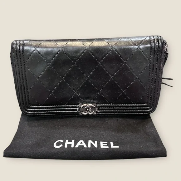 CHANEL Black Boy Leather Wallet - Picture 10 of 10